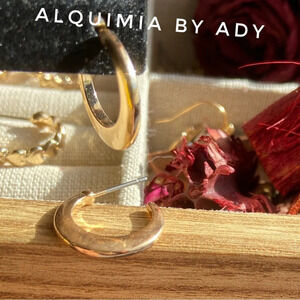 gold small chunky statement hoops